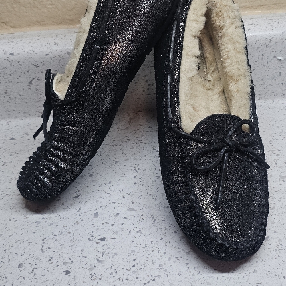 Ugg Girls glitter moccasin size 3